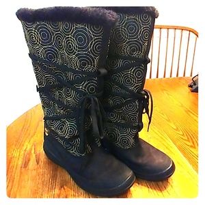 Timberland womens boots - leather with fur trim